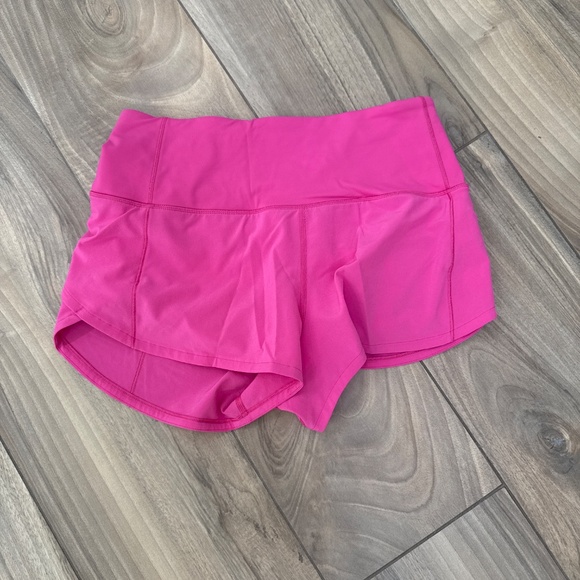 Lululemon speed up high rise short! - Picture 5 of 6